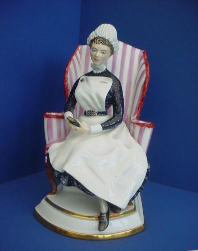 Royal Worcester Figurine,Nursing Sister St Thomas' Hospital 