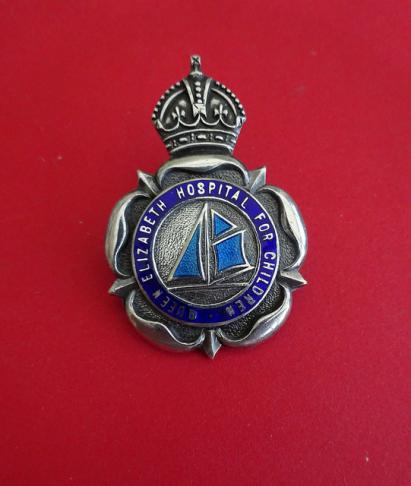 Queen Elizabeth Hospital for Children,Silver Nurses badge