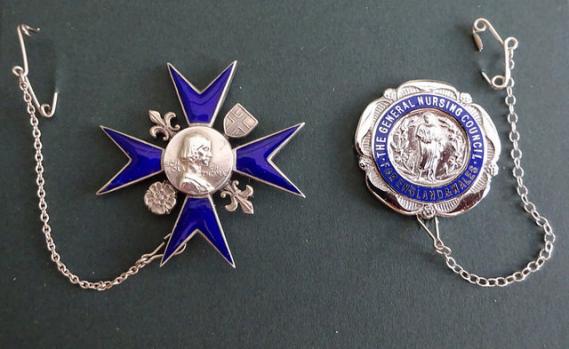 Nightingale School of Nursing,GNC Badge Pair