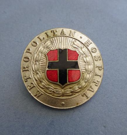 Metropolitan Hospital,Dalston London.Nurses badge