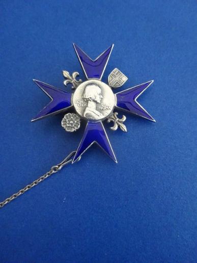 The Nightingale School of Nursing,St Thomas' Hospital,Silver Nurses badge