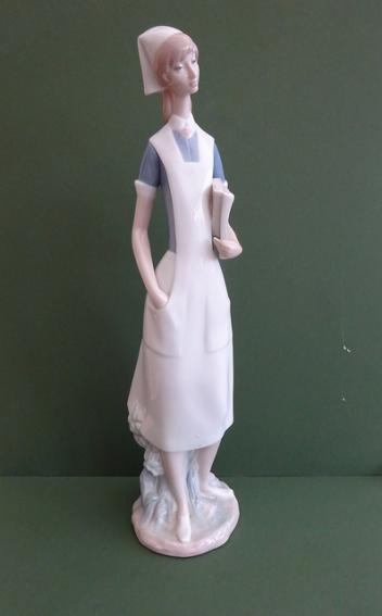 Lladro Figurine-The Nurse,No.4603