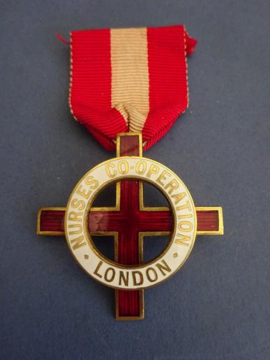 Nurses Co-operation London, Nurses medal