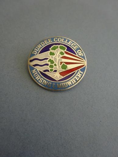 Dundee College of Nursing & Midwifery,Silver Registered Nurses Badge