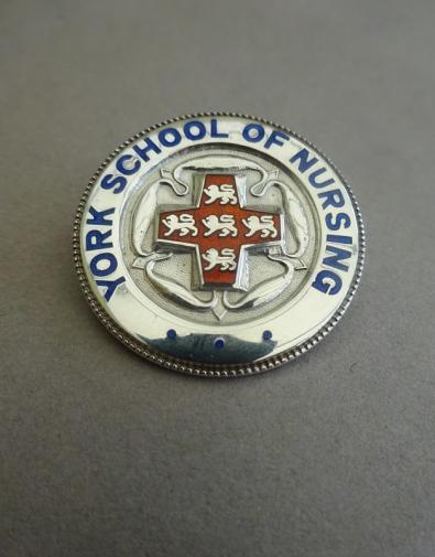 York School of Nursing,Silver Nurses Badge