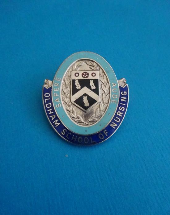 Oldham School of Nursing, Nurses badge