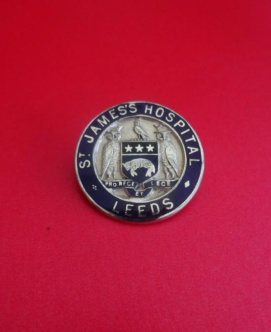 St James Hospital Leeds ,Nurses badge