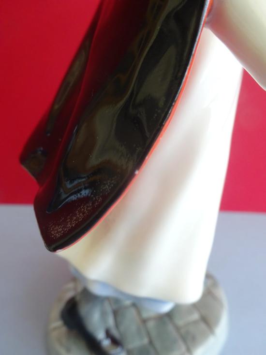 Royal Doulton Figurine,The Nurse HN 4287