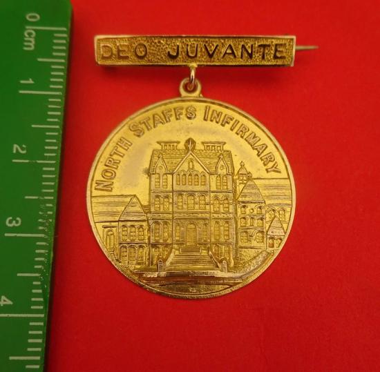 North Staffs Infirmary, 9ct gold Nurses prize badge