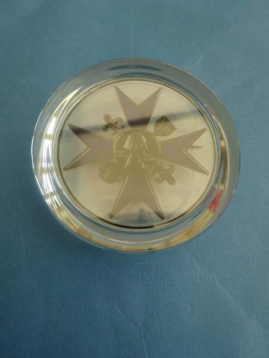 Florence Nightingale badge,St Thomas's Glass paperweight