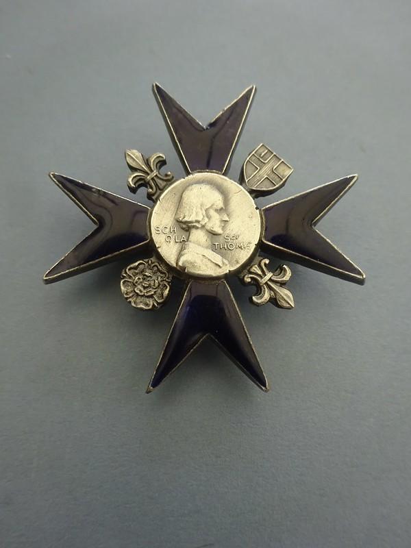 Nightingale School of Nursing St Thomas's Hospital,Silver Nurses Badge(Margaret)