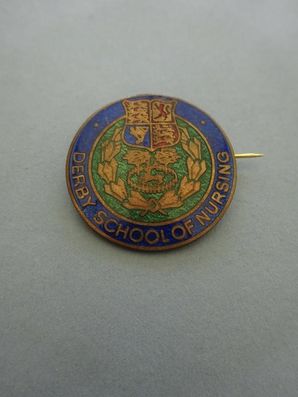 Derby School of Nursing, nurses badge