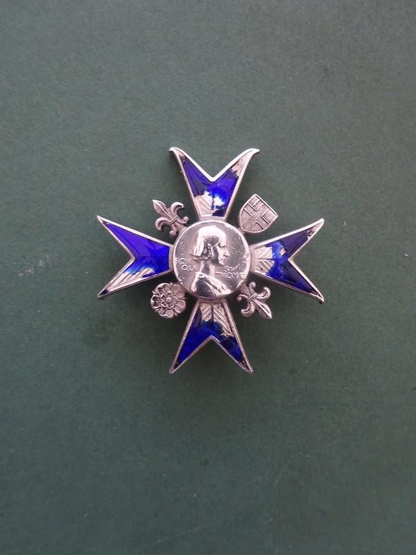 Nightingale School of Nursing St Thomas's Hospital,Silver Nurses Badge(Pusey)