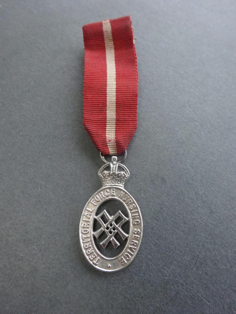 Territorial Force Nursing Service,Tippet Badge
