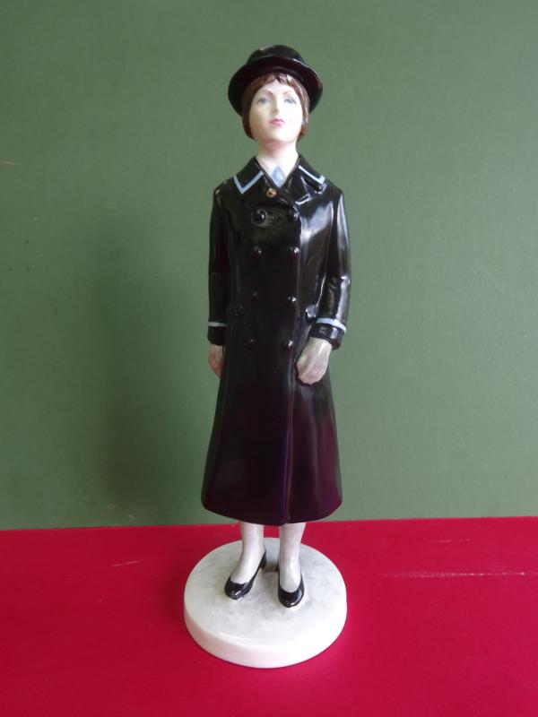 Coalport Limited Edition Figurine,State Registered Nurse 1924