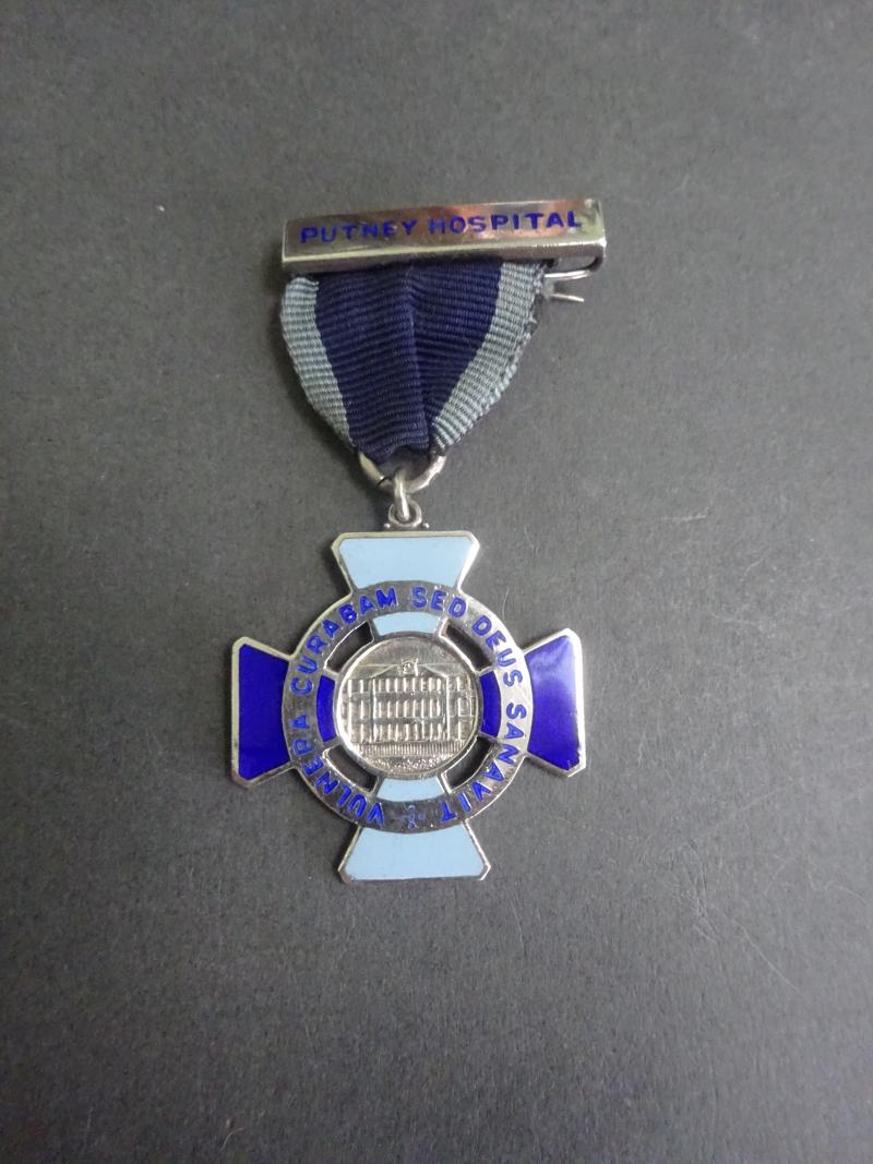 Putney Hospital,Silver Nurses Badge
