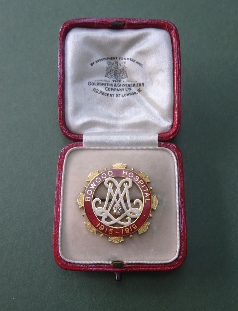 Bowood Hospital 1915-1919. 18ct gold with diamond, WW1 Auxiliary Hospital Badge
