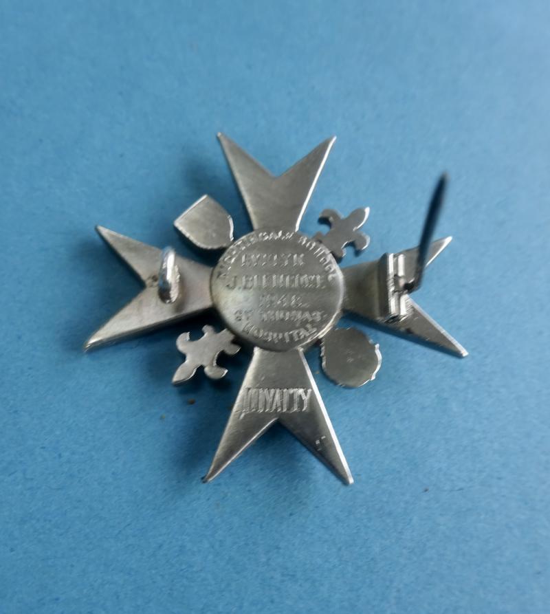 Nightingale School of Nursing St Thomas's Hospital,Silver Nurses Badge(Evelyn J Blencowe)