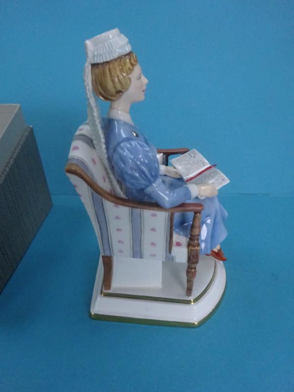 Royal Worcester Figurine,Nursing Sister the London Hospital