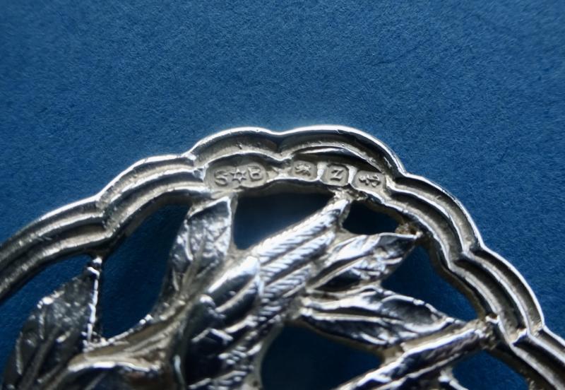 Two piece Silver Nurses Belt Buckle, Swallows,Synyer & Beddoes Birmingham 1899