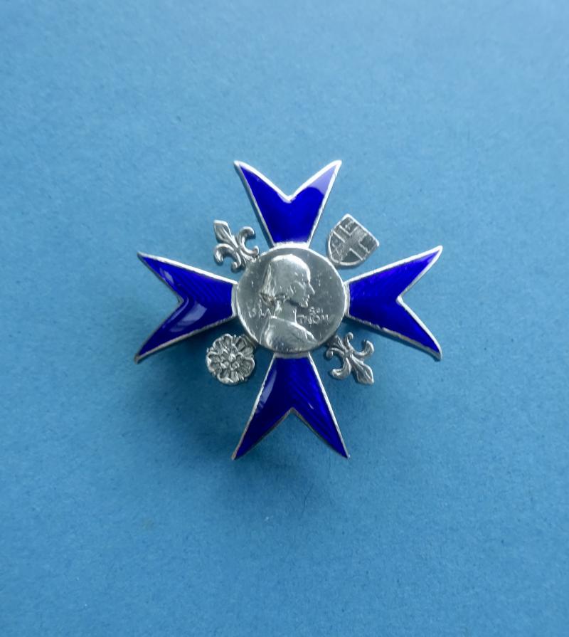Nightingale School of Nursing St Thomas's Hospital,Silver Nurses Badge(Vivien I Mark)
