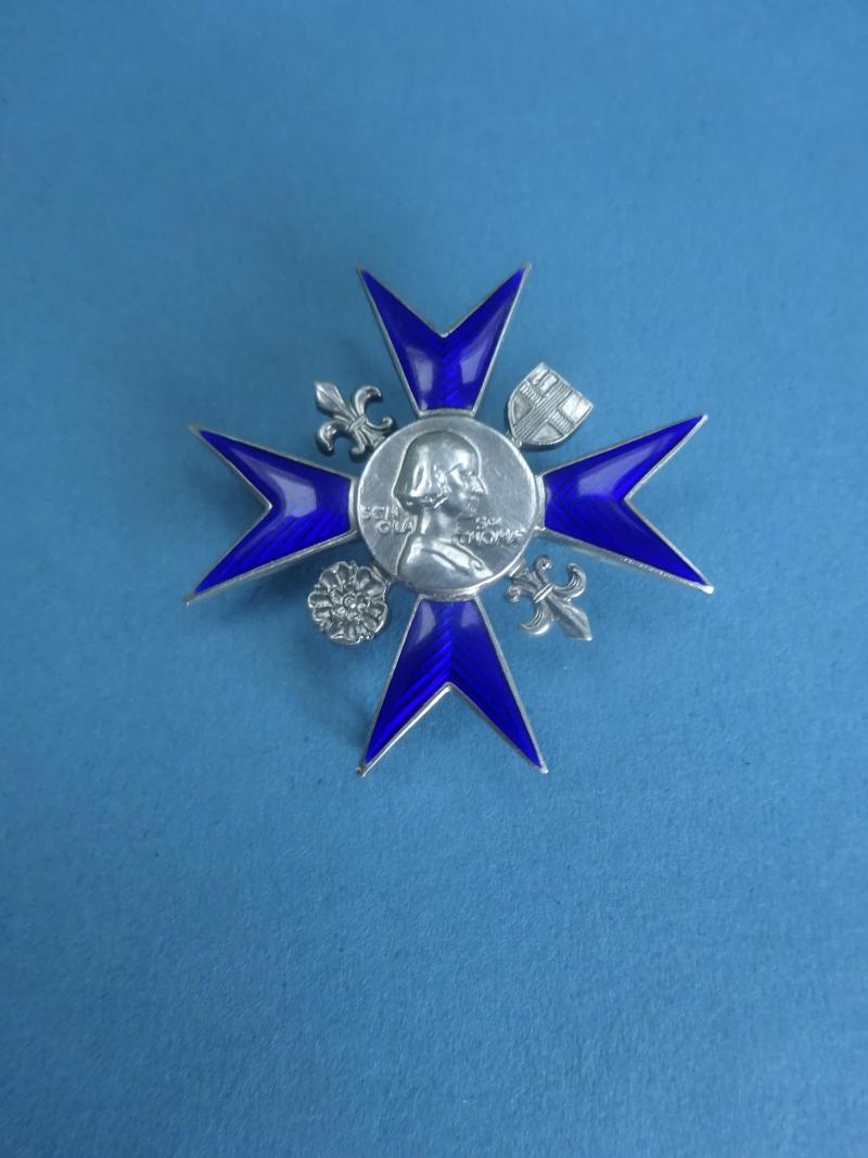 Nightingale School of Nursing St Thomas's Hospital,Silver Nurses Badge(Helen G Harmer)