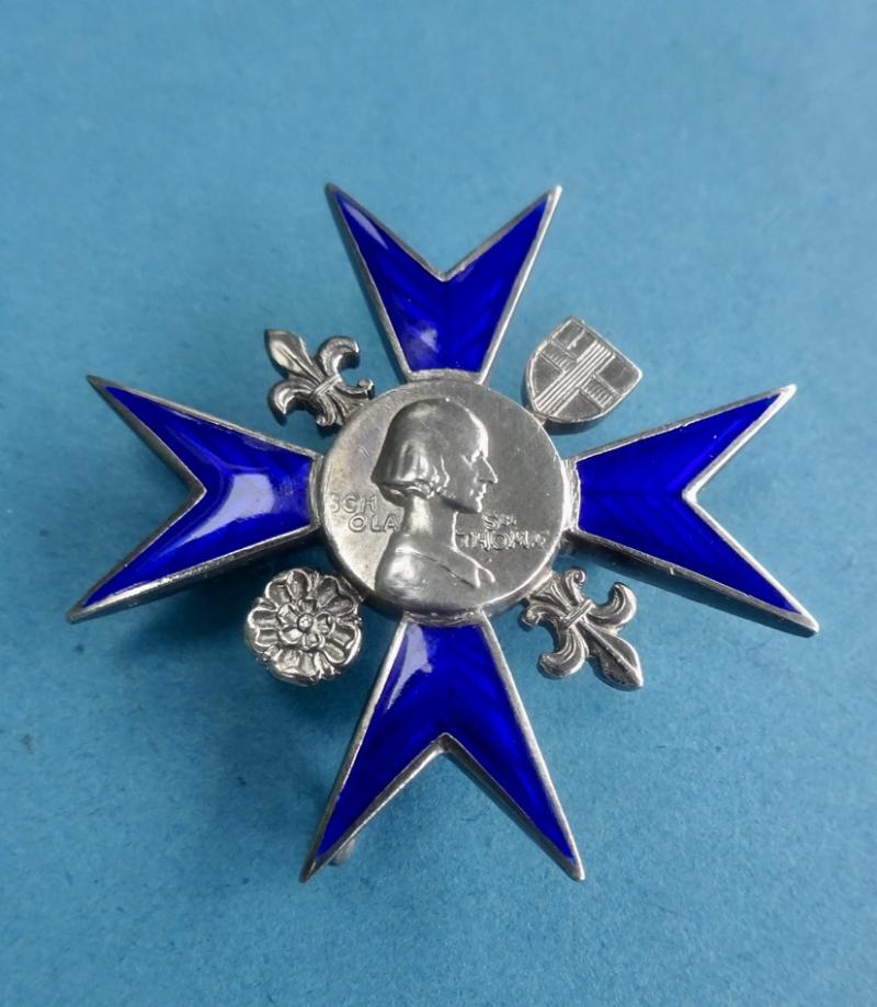 Nightingale School of Nursing St Thomas's Hospital,Silver Nurses Badge(Margaret S Lee)