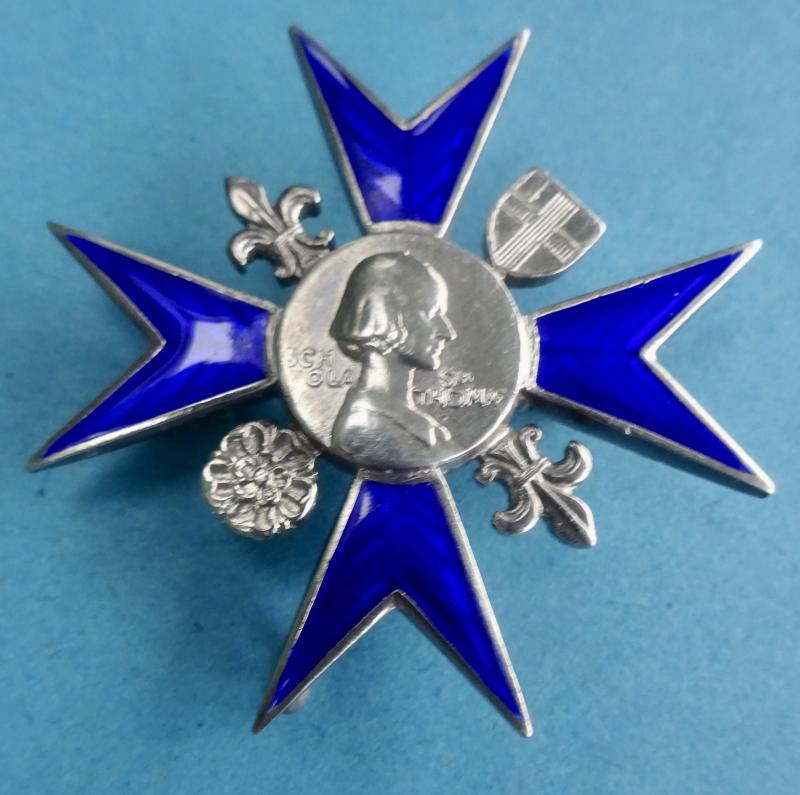 Nightingale School of Nursing St Thomas's Hospital,Silver Nurses Badge(Margaret S Lee)