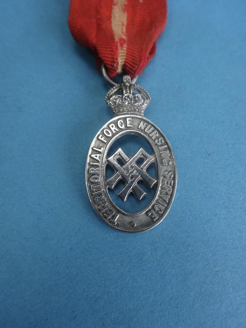 Territorial Force Nursing Service,Silver Tippet Badge