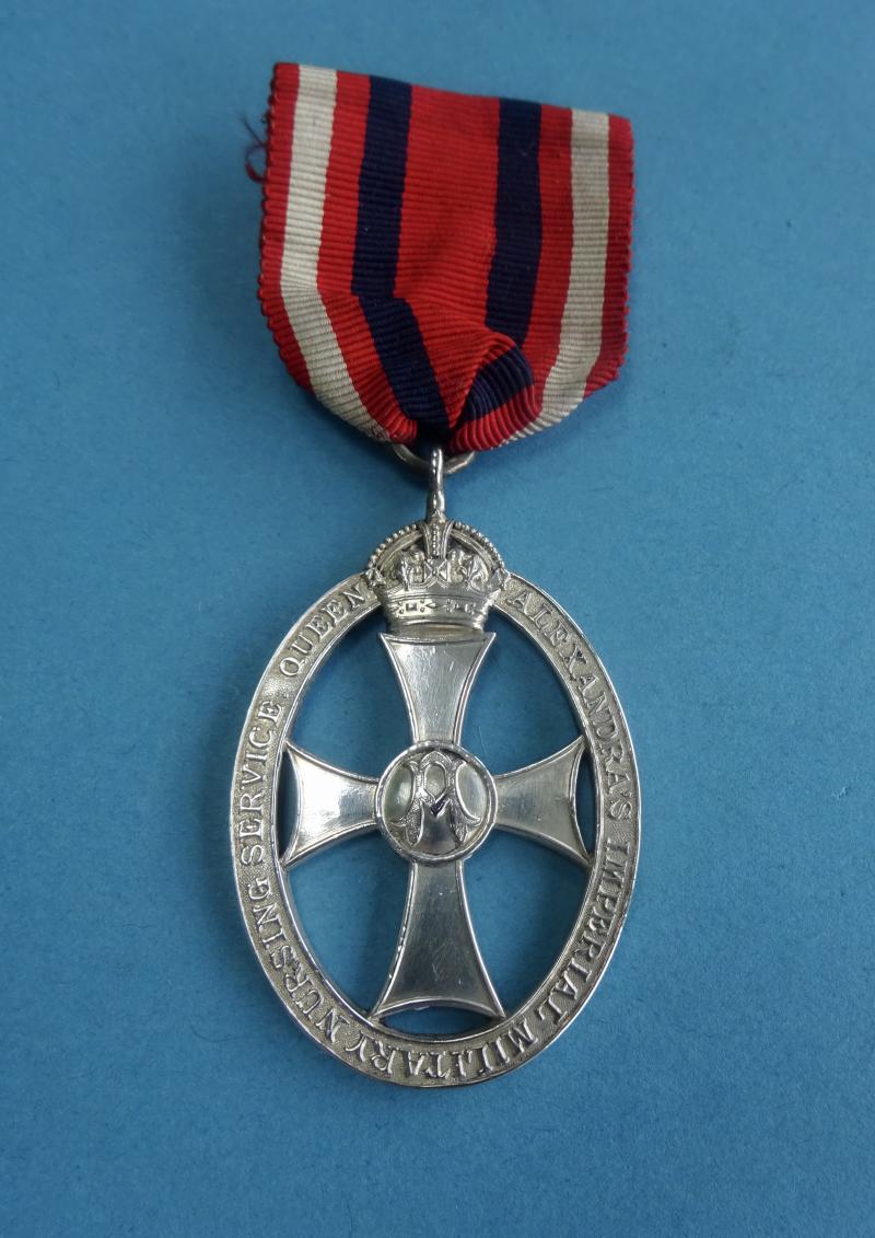 Queen Alexandra's Imperial Military Nursing Service,Silver Tippet Badge
