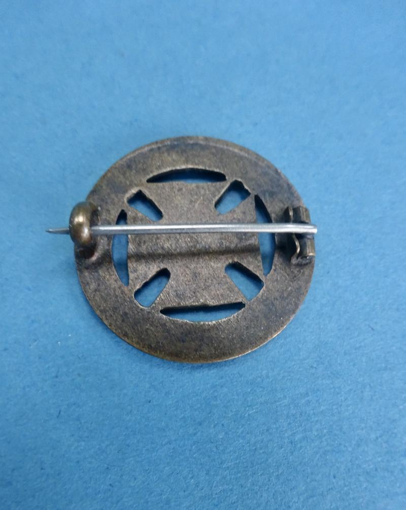 The Mothers Hospital London, Midwives badge