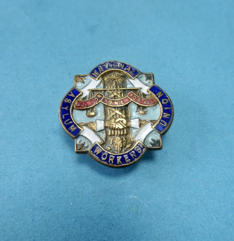 National Asylum Workers Union,Members Badge